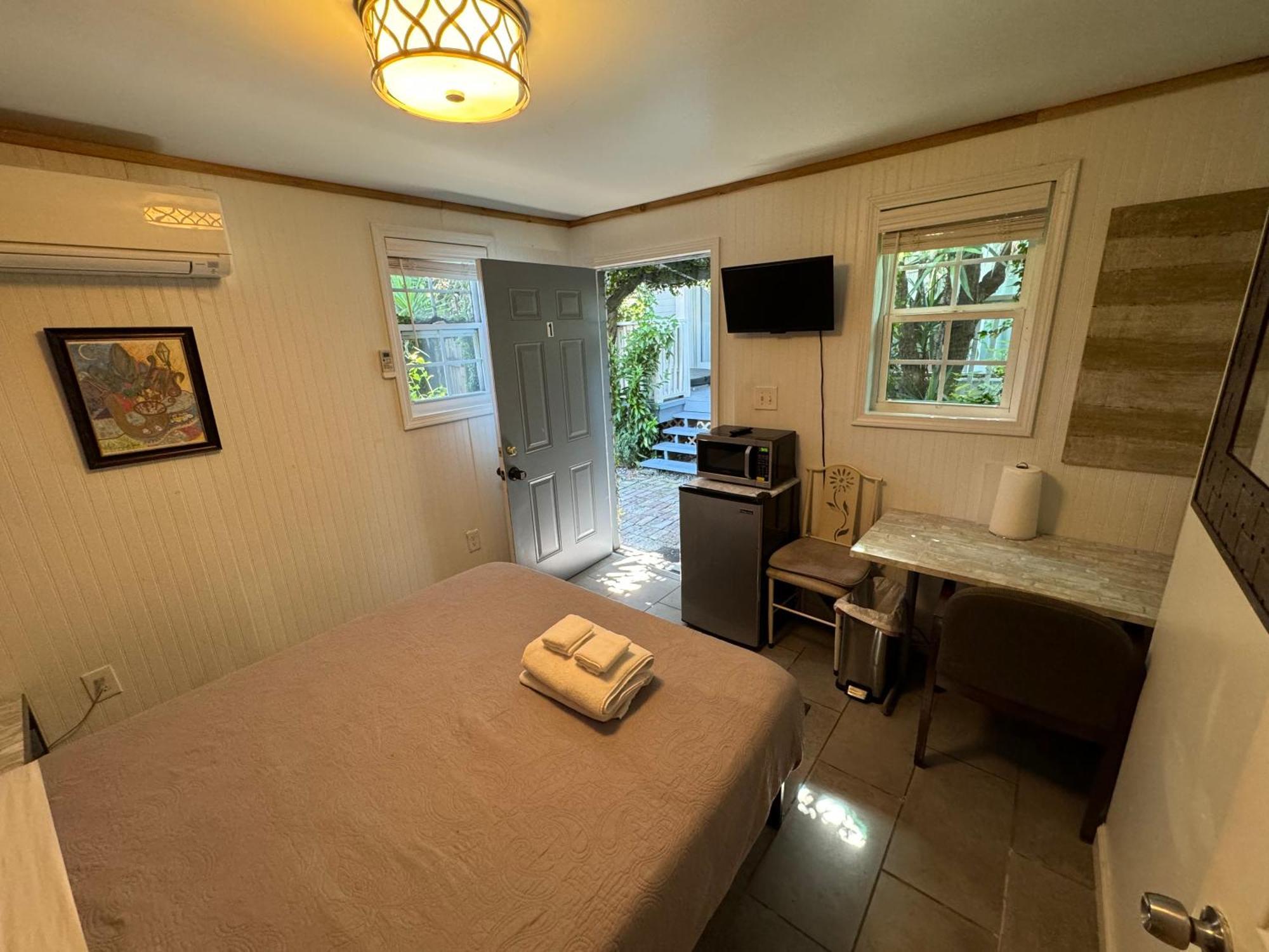 Studio Apartment Antonine นิวออร์ลีนส์ ภายนอก รูปภาพ